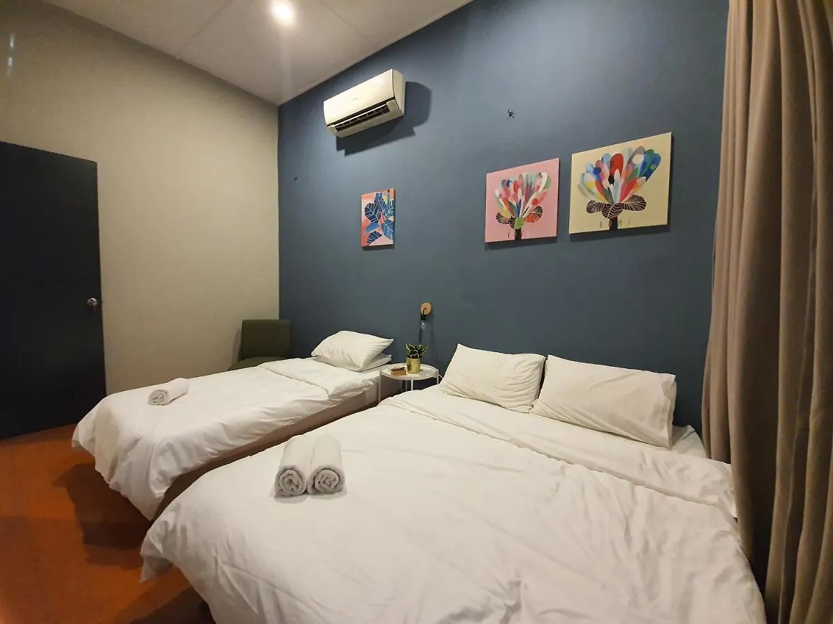 Room 4U Near Gurney Georgetown Malesia